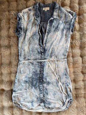 Light Wash Button-Front Shirt Dress with Tie Waist